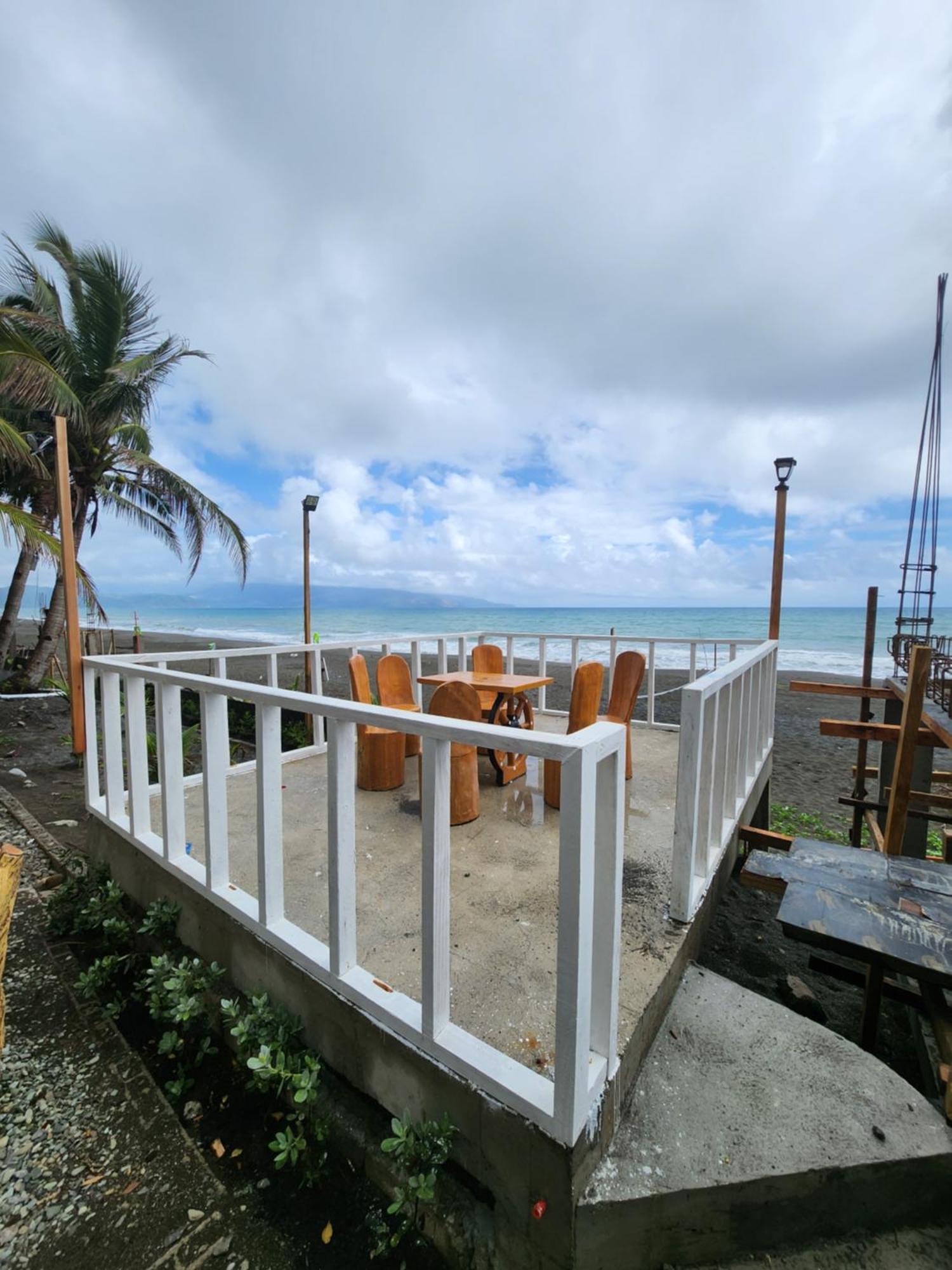 Costa Alora Beach Resort Dingalan Extérieur photo