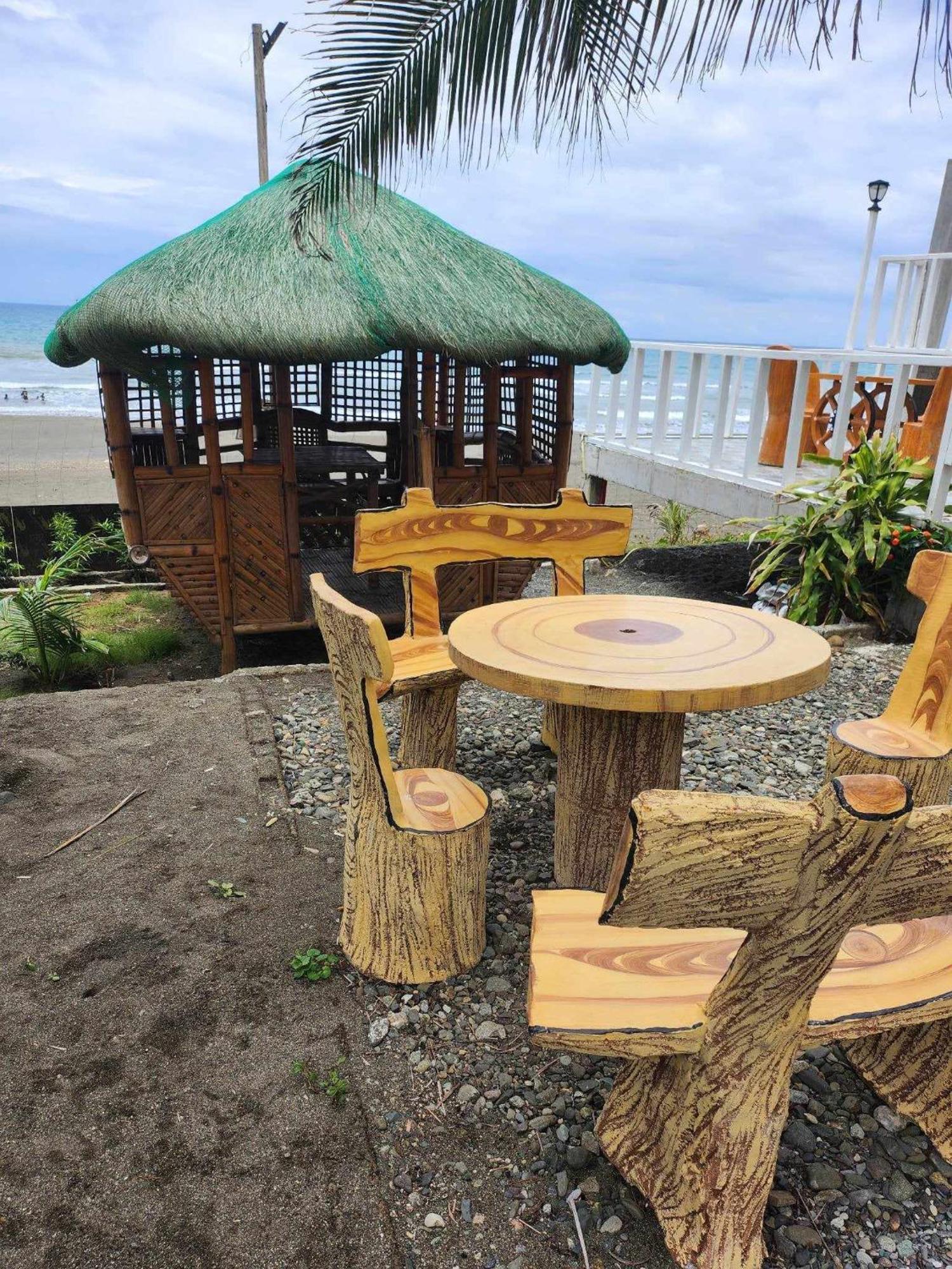 Costa Alora Beach Resort Dingalan Extérieur photo